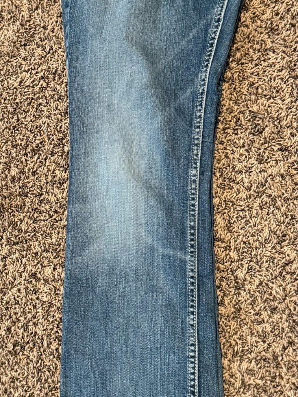 Silver Jeans Co. - Picture 3 of 3